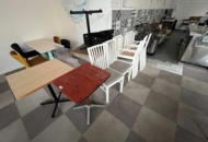 1424054 Parti blandat möblemang - Stolar, bord, soffor, m.m.