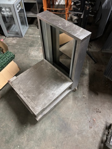 1404433-1 Manual lift module for dish racks