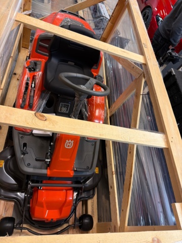 1477907-6 Ny/oanvänd åkgräsklippare - Husqvarna R 214T