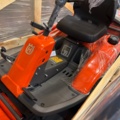1477907-7 Ny/oanvänd åkgräsklippare - Husqvarna R 214T