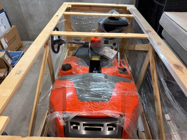 1477908-2 Ny/oanvänd åkgräsklippare - Husqvarna R 214TC