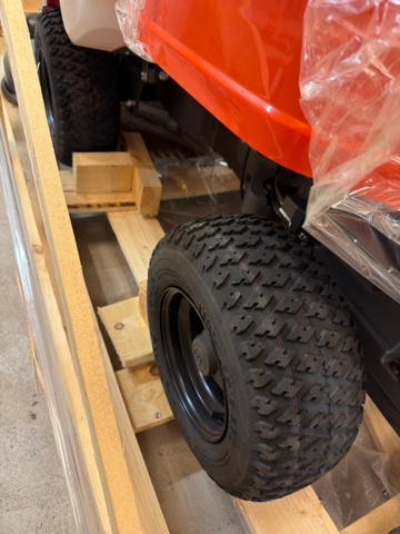 1477908-11 Ny/oanvänd åkgräsklippare - Husqvarna R 214TC