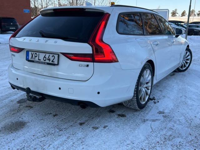 1454818-5 Volvo V90 D3 AWD Geartronic, 150hp, 2018