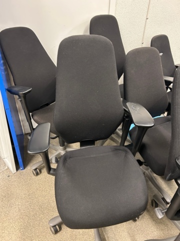 1442499-7 10 office chairs and 1 whiteboard