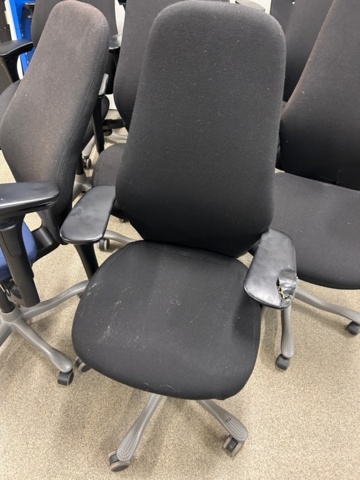 1442499-9 10 office chairs and 1 whiteboard