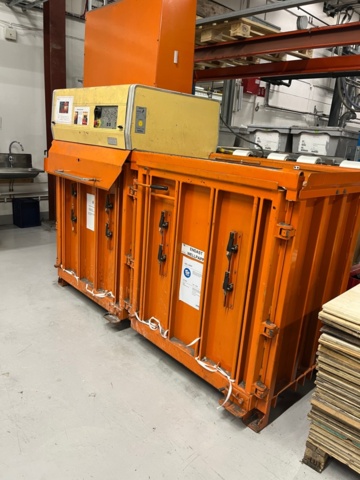 1427579-2 Komprimator / Avfallspress – Orwak 9020