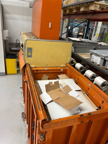 1427579-4 Komprimator / Avfallspress – Orwak 9020