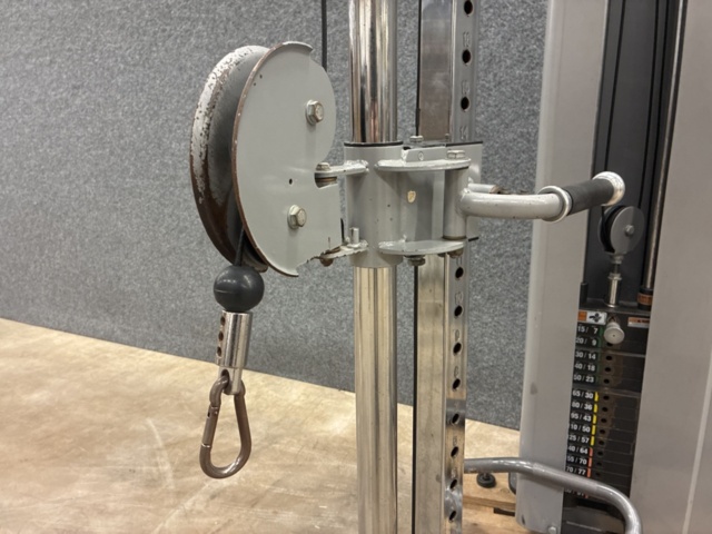 1477921-9 Dual Adjustable Pulley