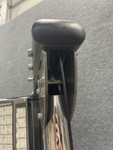 1477921-25 Dual Adjustable Pulley