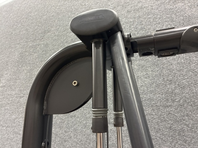 1477935-14 Cable crossover, Technogym