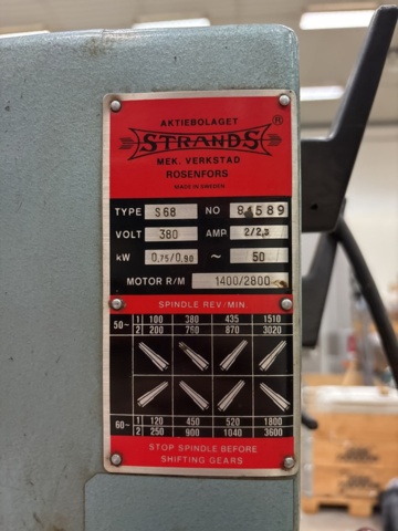 1444926-2 Pillar drilling machine Strands S68 with cross table and machine vice