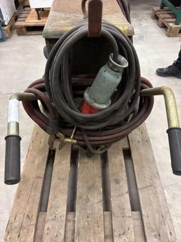 1444929-7 Svetsomformare ESAB KB 375