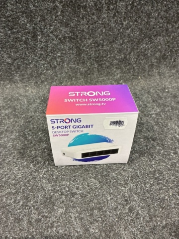 1475992-8 Router AC1200 Cudy, Desktop switch Strong & Router D-Link AX1500