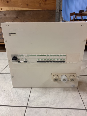 1444943-1 Elcentraler / elskåp, 2 st