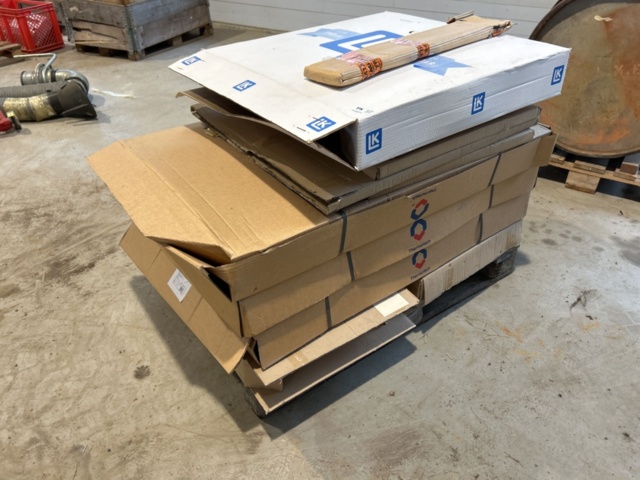 1454856-1 Pallet with underfloor heating parts - Thermotech / LK