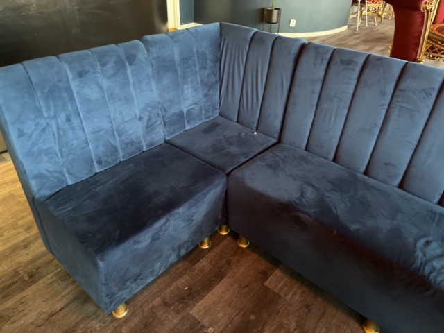 1384702-8 Restaurangmöbler - Stolar, bord, soffor