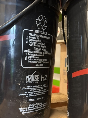 1444955-2 Hydraulic oil Petro-Canada Hydrex AW 46, 4 cans