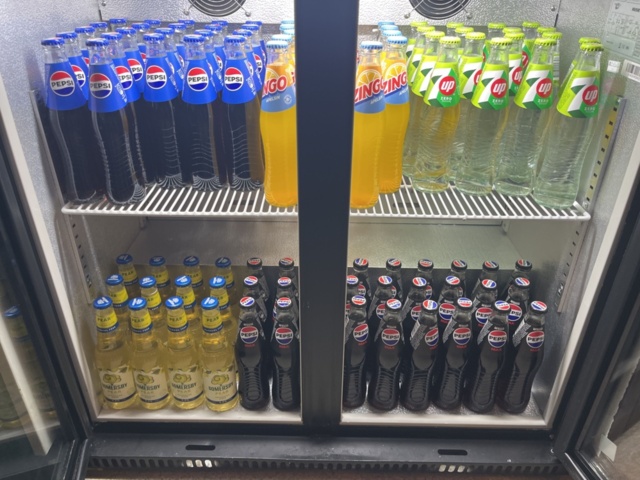 1384716-53 Parti med diverse alkoholhaltiga drycker