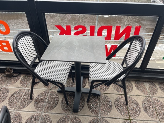 1384709-3 Outdoor furniture - Tables and chairs