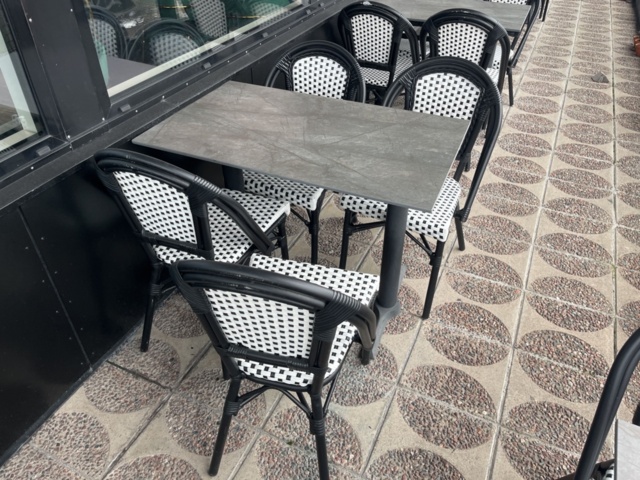 1384709-4 Outdoor furniture - Tables and chairs