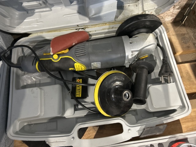 1454844-15 Samling med elhandverktyg och maskiner - 3 pallar