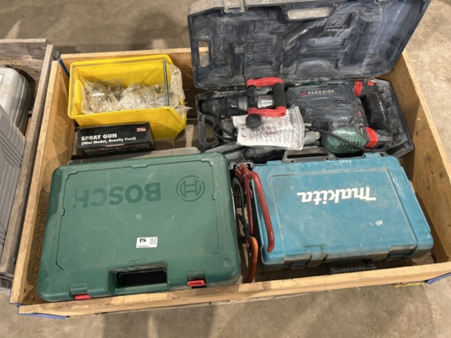 1454844-17 Samling med elhandverktyg och maskiner - 3 pallar