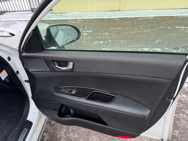 1405479-33 Kia Optima Sport Wagon Plug-in Hybrid Automatic, 205hp, 2018