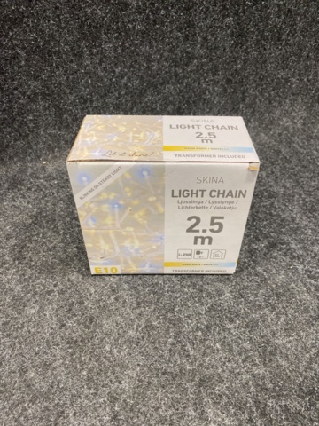 1478179-12 Adventsstjärnor, julbelysning & ljusslingor