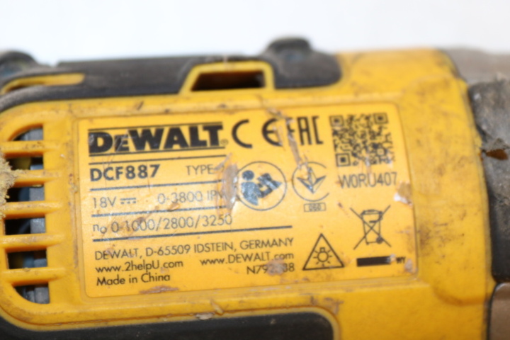 1416771-12 DeWalt paket med 2 maskiner