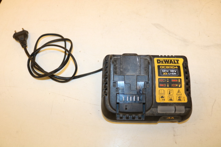 1416771-17 DeWalt paket med 2 maskiner