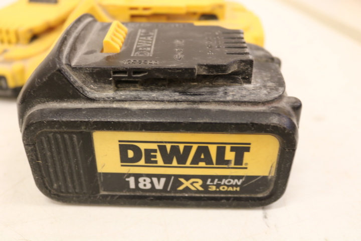 1416771-27 DeWalt paket med 2 maskiner