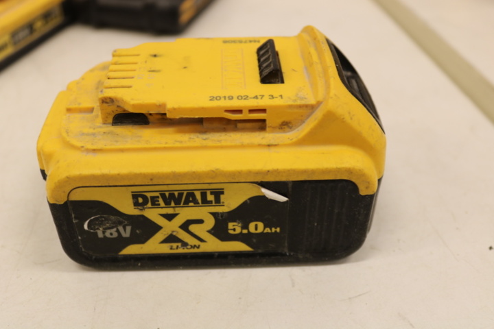 1416771-31 DeWalt paket med 2 maskiner