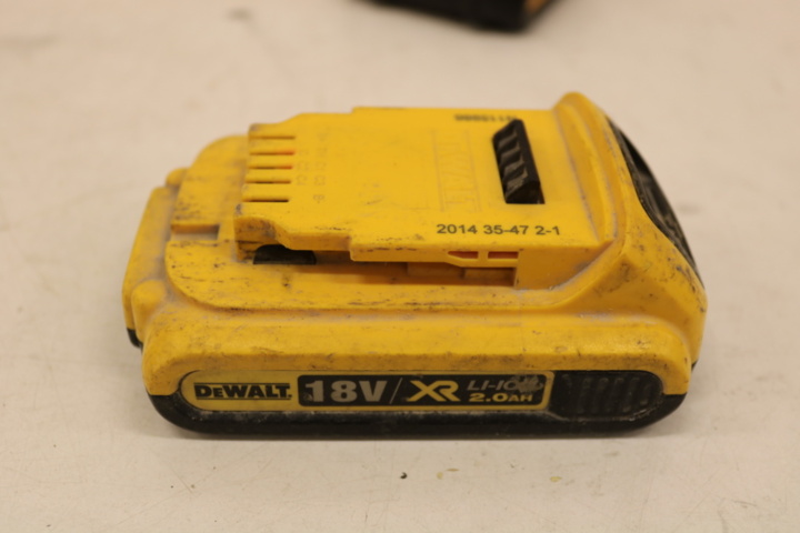 1416771-32 DeWalt paket med 2 maskiner