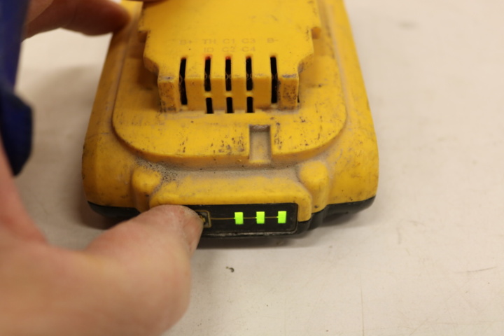 1416771-33 DeWalt paket med 2 maskiner