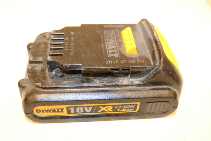 1416771-35 DeWalt paket med 2 maskiner