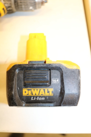 1416772-7 DeWalt paket med 2 maskiner