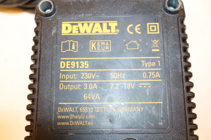 1416772-15 DeWalt paket med 2 maskiner