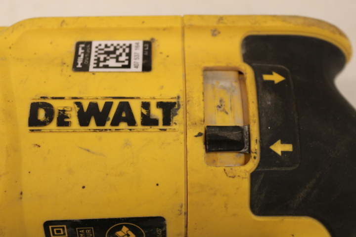 1416772-24 DeWalt paket med 2 maskiner