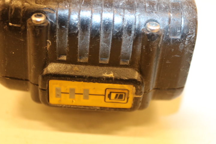 1416773-13 Tigersåg DeWalt