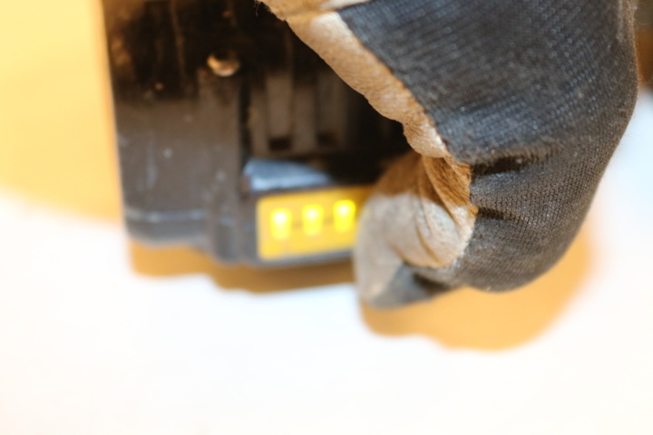 1416773-14 Tigersåg DeWalt