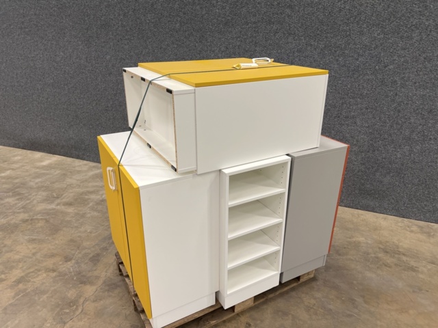 1478508-2 4 pcs Storage cabinets
