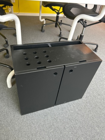 1410923-9 Office furniture - Tables, Apple TV, etc