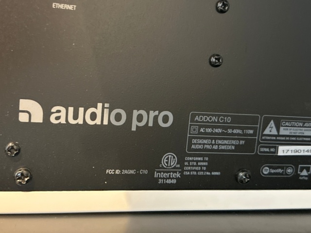 1410926-6 String shelves