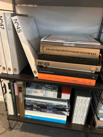 1410926-8 String shelves