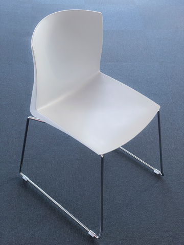 1404484-1 Stackable chair 7 pieces