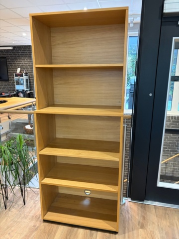 1479394-1 Bookshelf