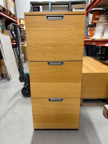 1479395-9 Office furniture - Desks, chests, etc.