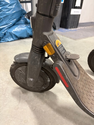 1479418-6 Electric scooters 2 pcs - Ninebot by Segway