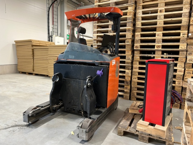 1411415-1 Skjutstativtruck – BT Toyota BT Reflex RRE160E