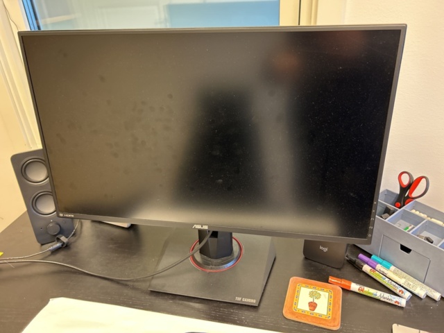 1454873-5 Computer monitors 2 pcs 24" and 27" - Dell / ASUS